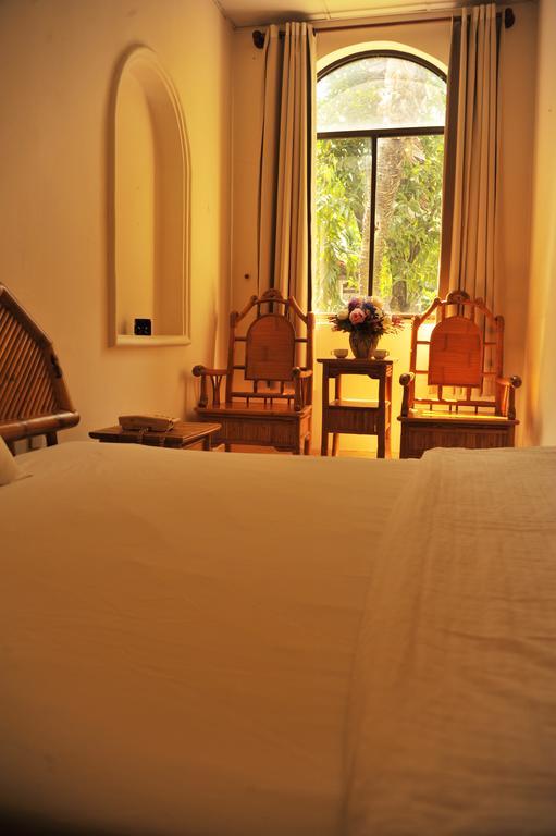 Thien Tue Hotel Хошимин Экстерьер фото