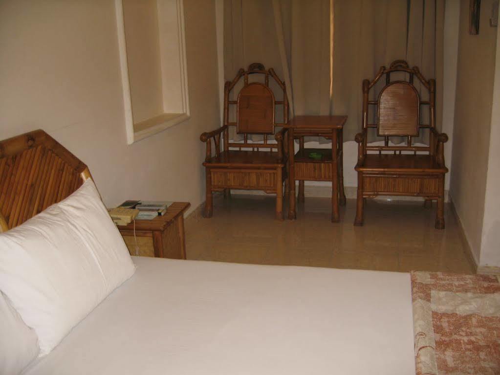 Thien Tue Hotel Хошимин Экстерьер фото